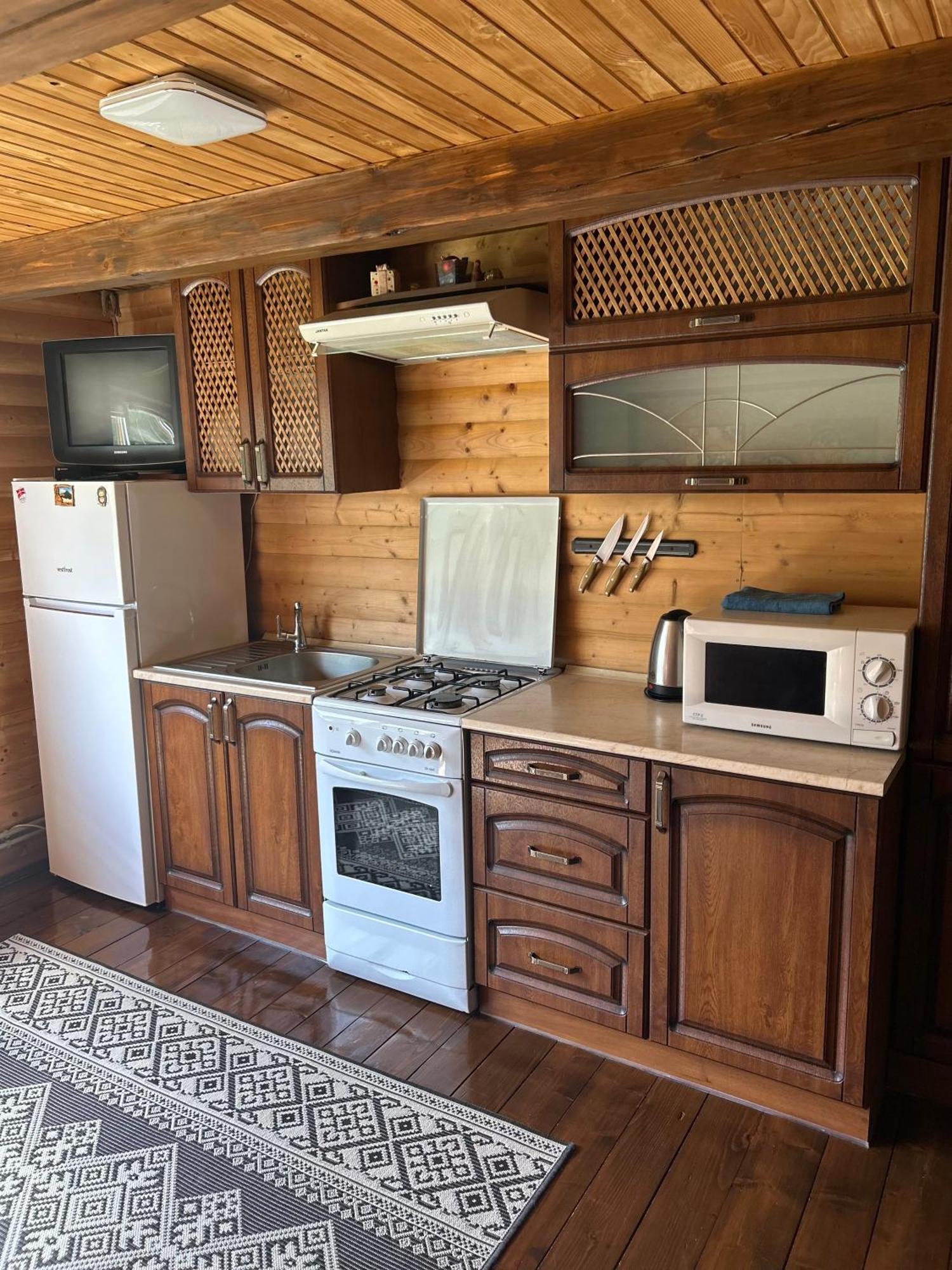 Guest House Kaspiy 布克维 外观 照片